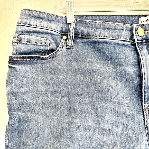 Lane‎ Bryant Flex Magic Waistband Mid Rise Girlfriend Bermuda Shorts, 24 Plus - Picture 3 of 8